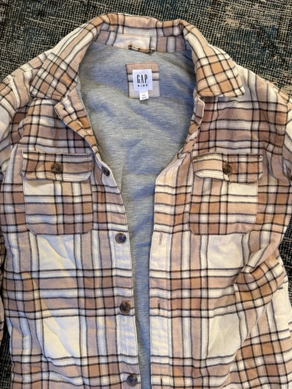GAP Plaid Button-Up Shacket in Cream and Tan boys xxl